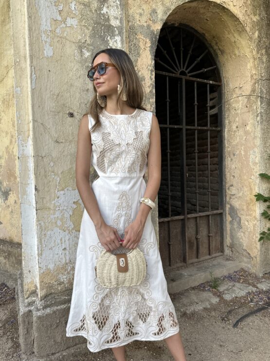 Vestido bordado granada - Imagen 4